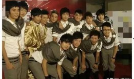 娱乐八卦姐妹吃瓜,吃瓜现场，笑料连连！